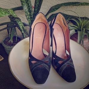 Miu Miu by Prada 40 Black Suede Art Deco Pumps